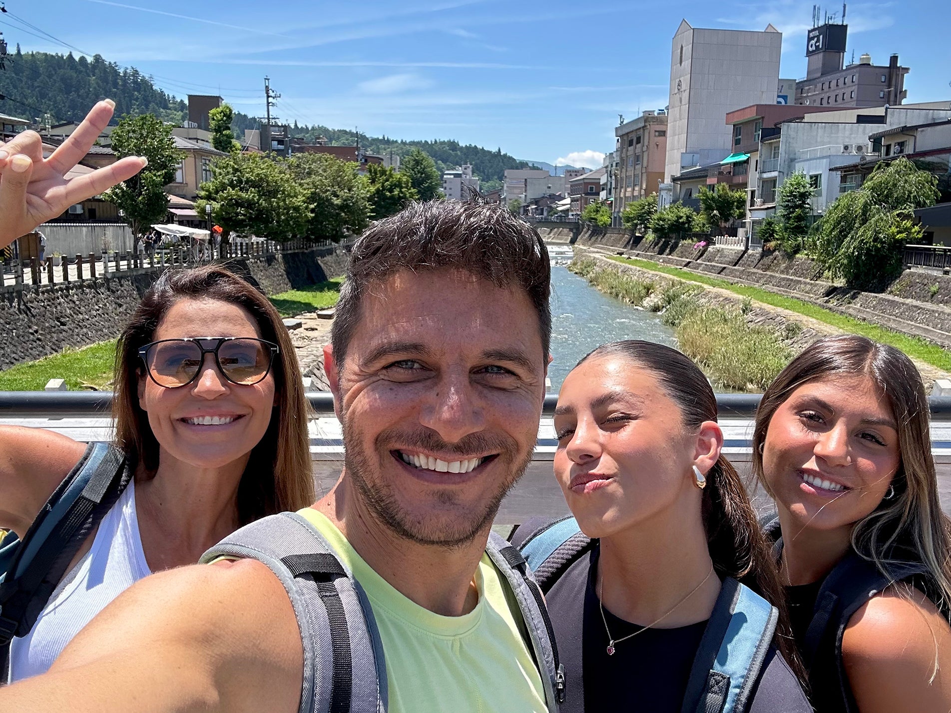 El capitán en Japón: álbum de fotos