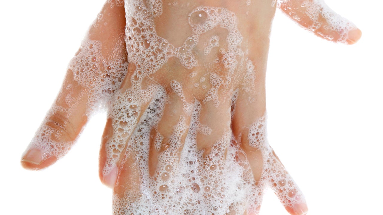 Protección para el coronavirus: cómo hacer gel desinfectante de manos  casero